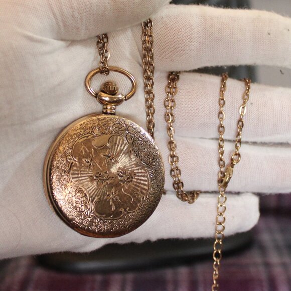 Vissun Pocket Watch Pendant Necklace Rhinestones Scrollwork WORKS main image 9